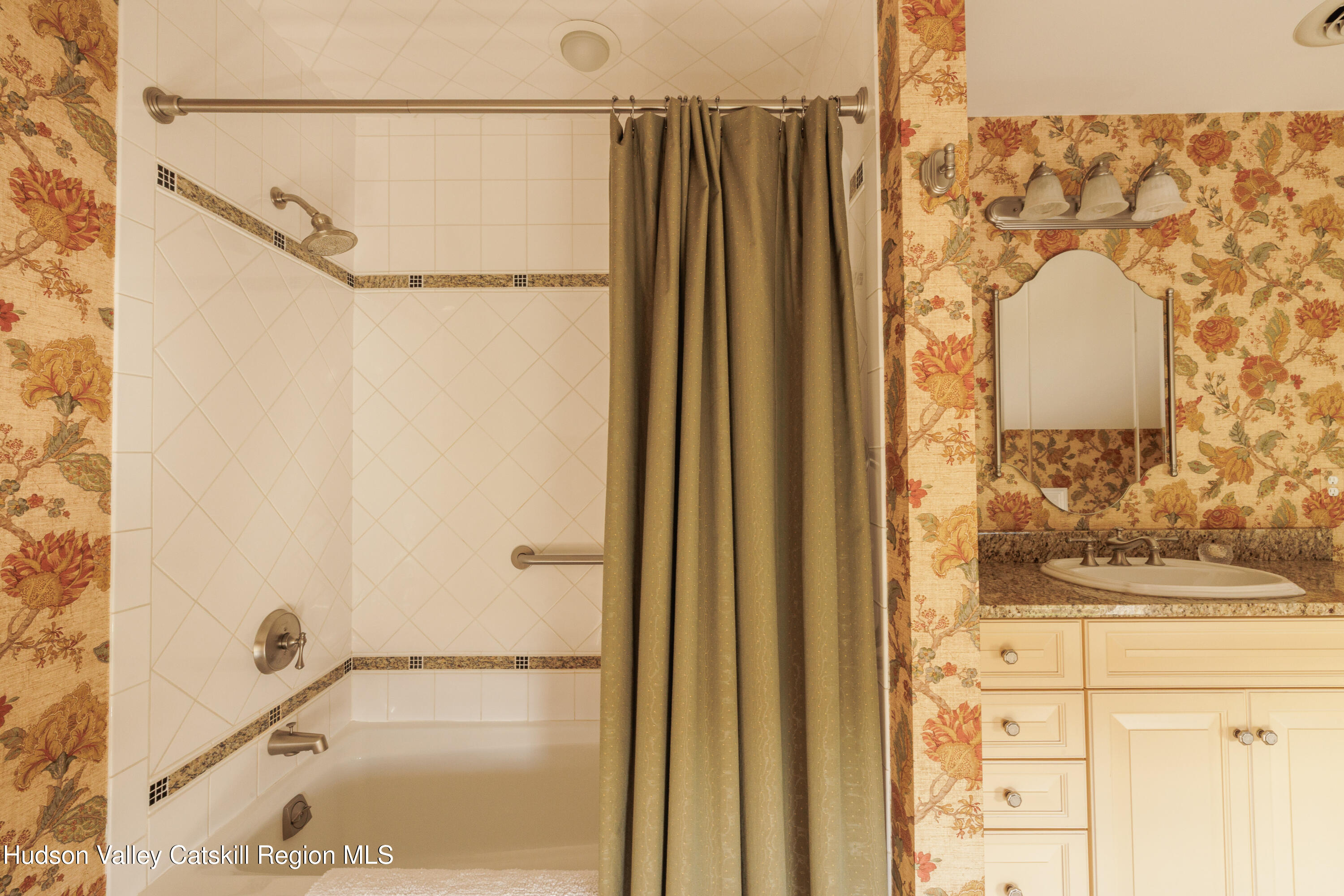 189 Sutherland Road Valatie, NY 12184 - Photo 48 of 94 a bathroom with a shower and a tub