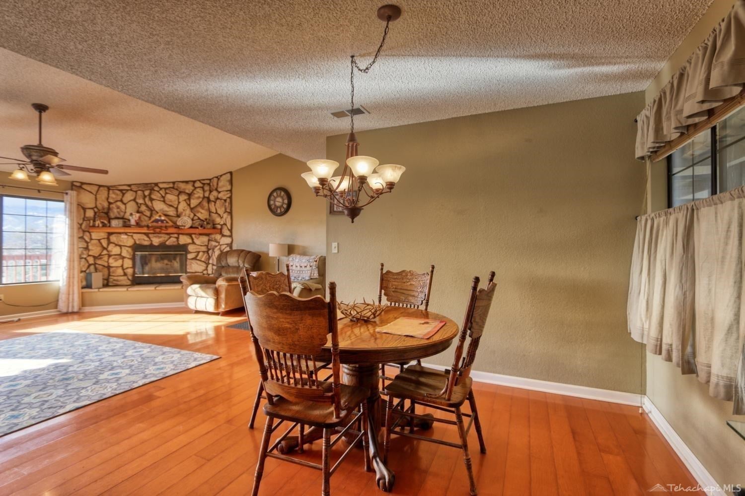 21220 Quail Springs Road Tehachapi, CA 93561 - Photo 11 of 29 Gallery Image 11