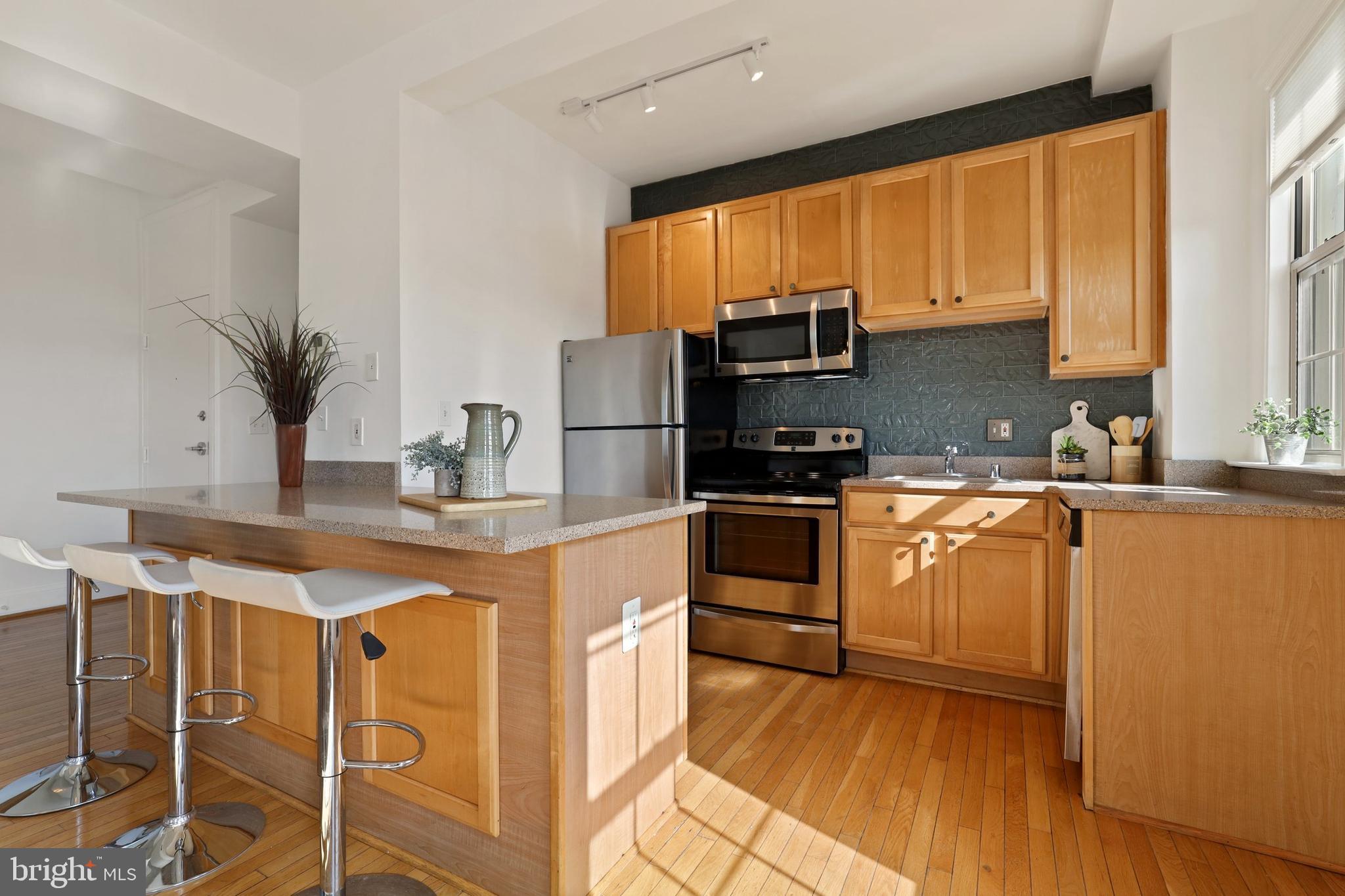 1401 Columbia Road Northwest, Unit 316 Washington, DC 20009 - Photo 11 of 31
