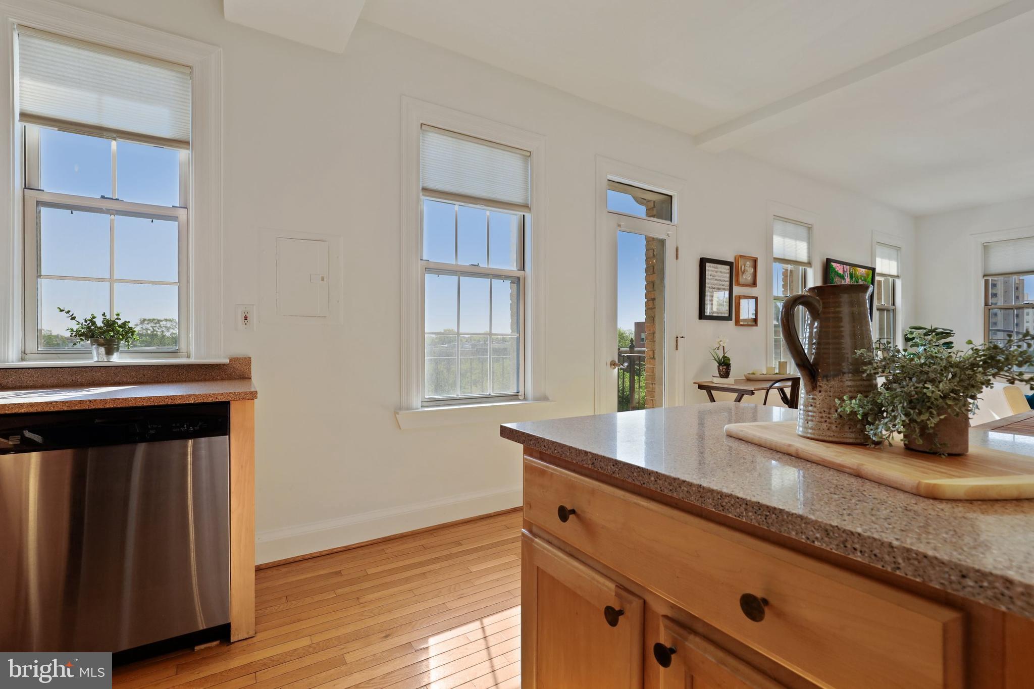 1401 Columbia Road Northwest, Unit 316 Washington, DC 20009 - Photo 16 of 31