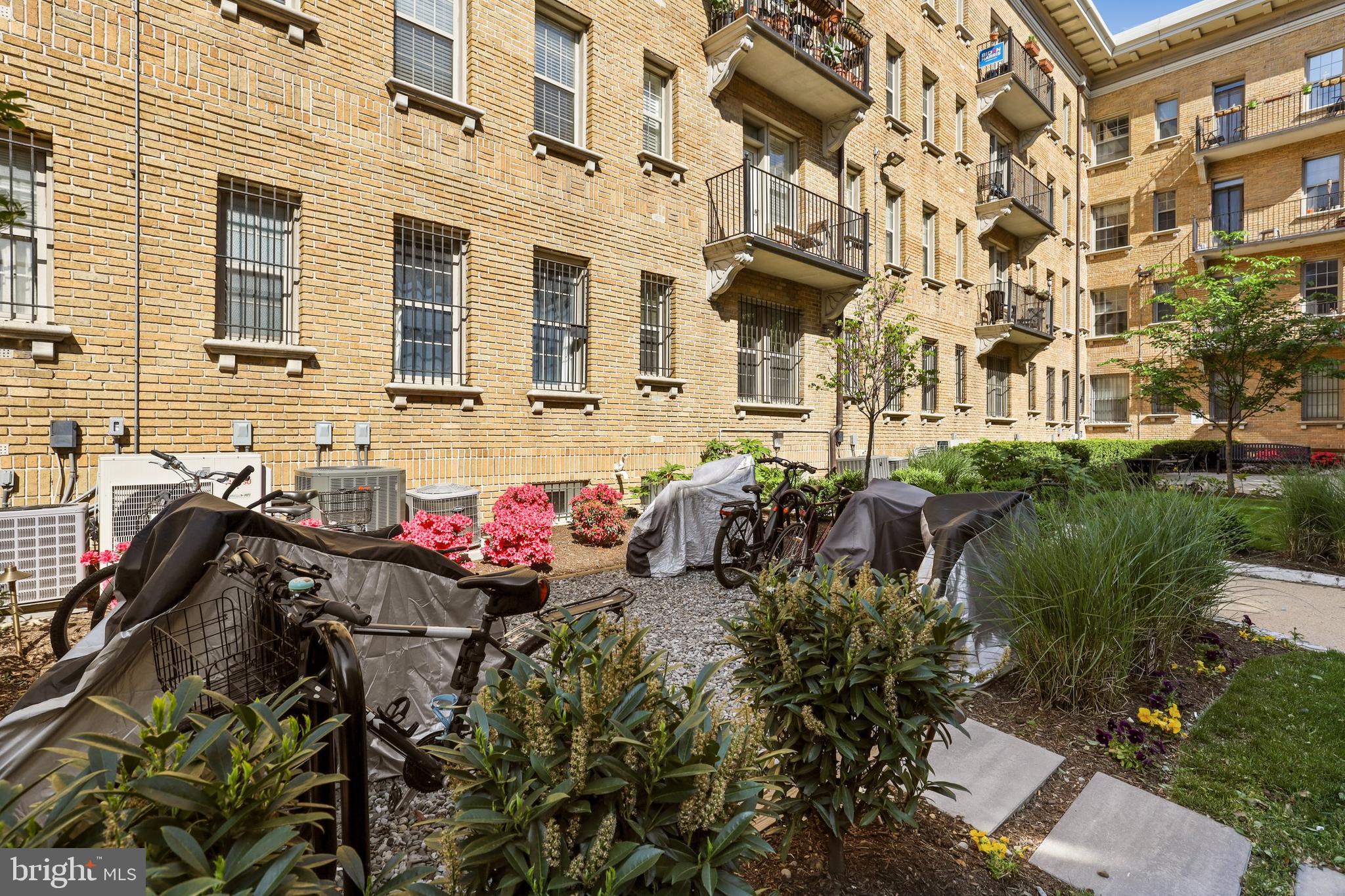 1401 Columbia Road Northwest, Unit 316 Washington, DC 20009 - Photo 28 of 31