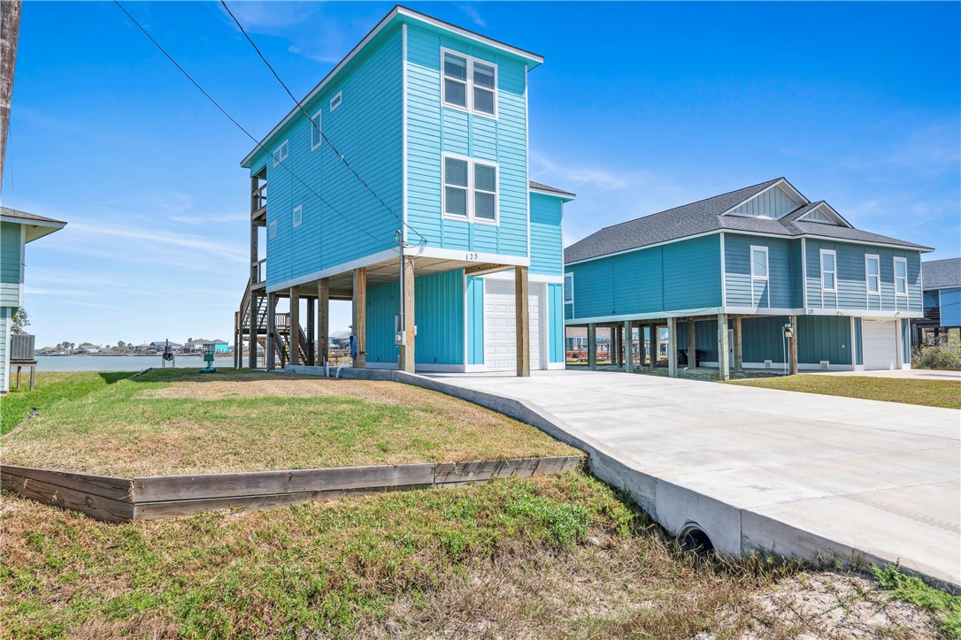 125 Lakeview Road Rockport, TX 78382 - Photo 37 of 40
