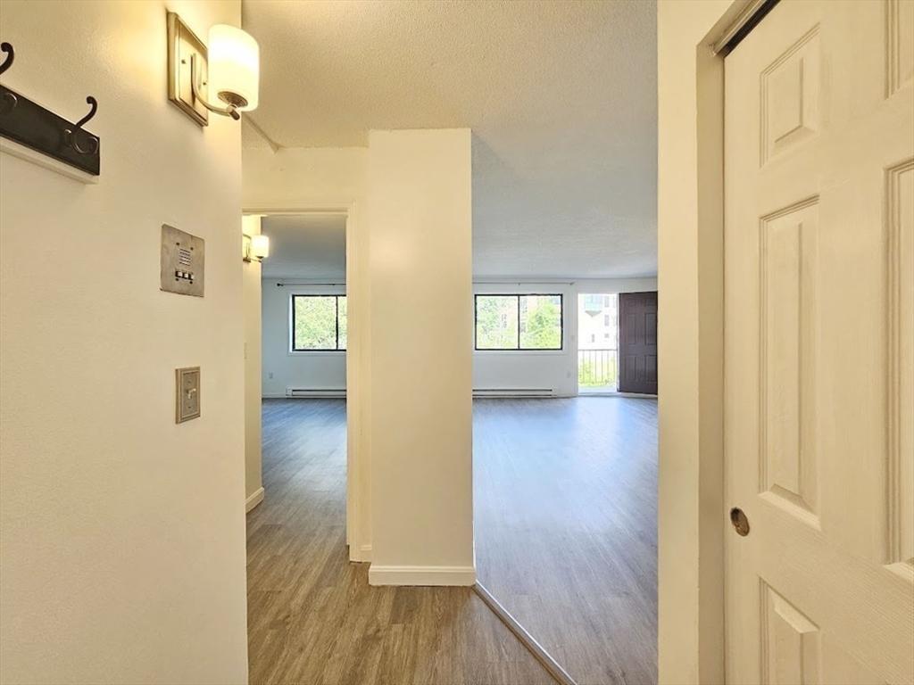 10 Rutledge Street, Unit 3G Worcester, MA 01604 - Photo 2 of 16