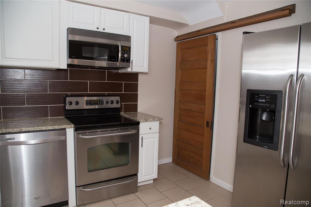 1522 West Webster Road Royal Oak, MI 48073 - Photo 15 of 33