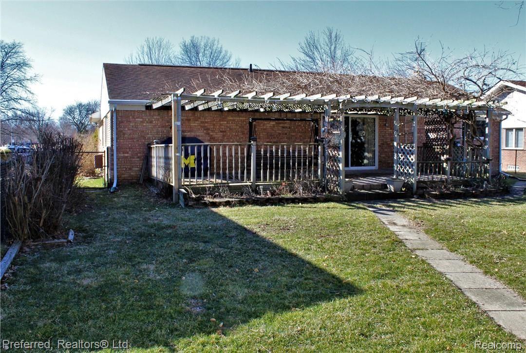 43302 Barchester Road Canton, MI 48187 - Photo 27 of 29 IMG_0889.JPG