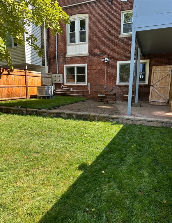 41 Addington Road, Unit 1 Brookline, MA 02445 - Photo 35 of 36