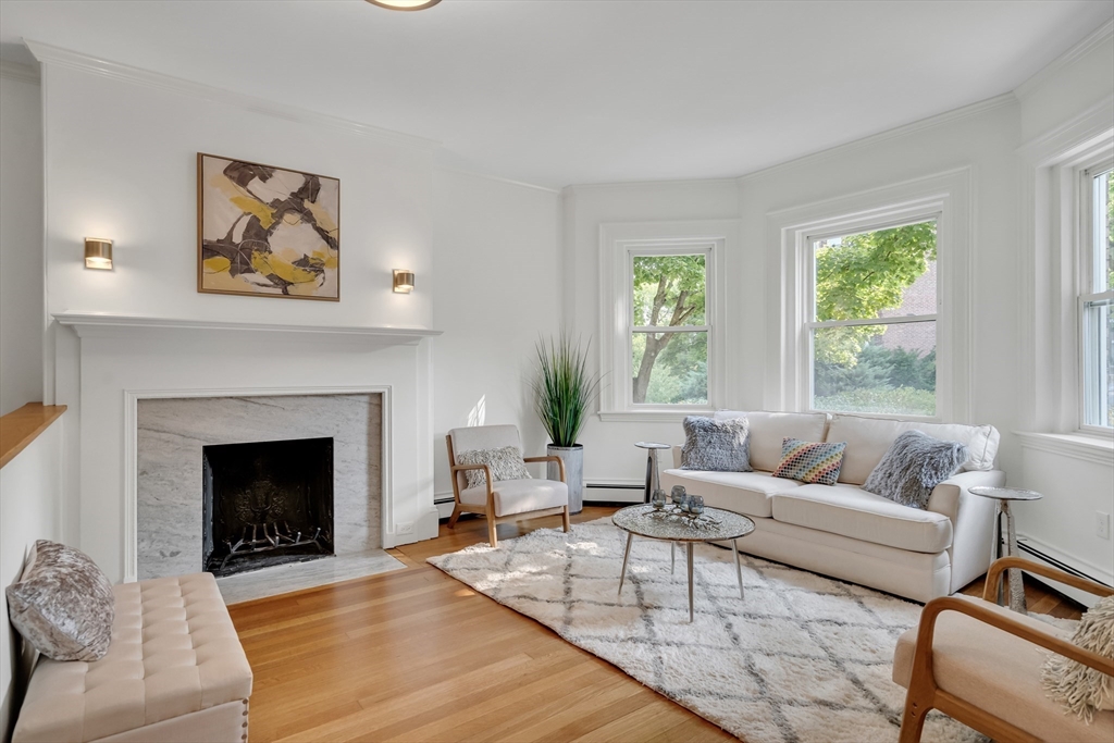 41 Addington Road, Unit 1 Brookline, MA 02445 - Photo 5 of 36