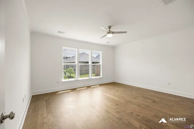 $390,990 | 25310 Burlington Drive, Denham Springs, LA 70726