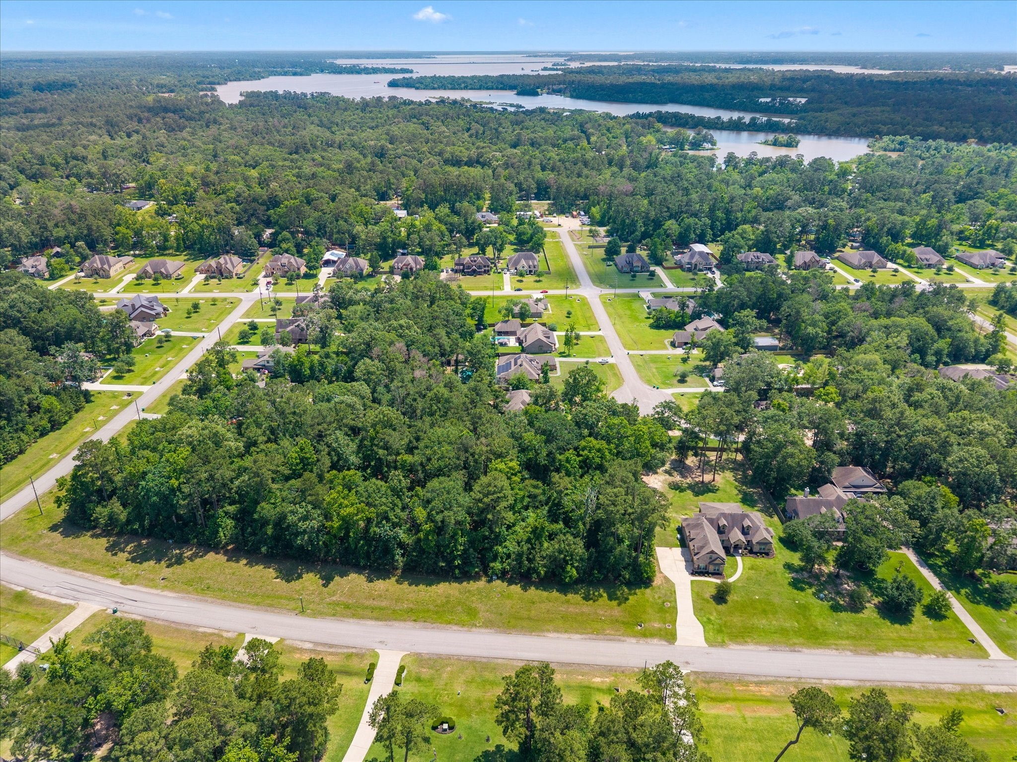 626 North Commons View Drive Houston, TX 77336 - Photo 8 of 20