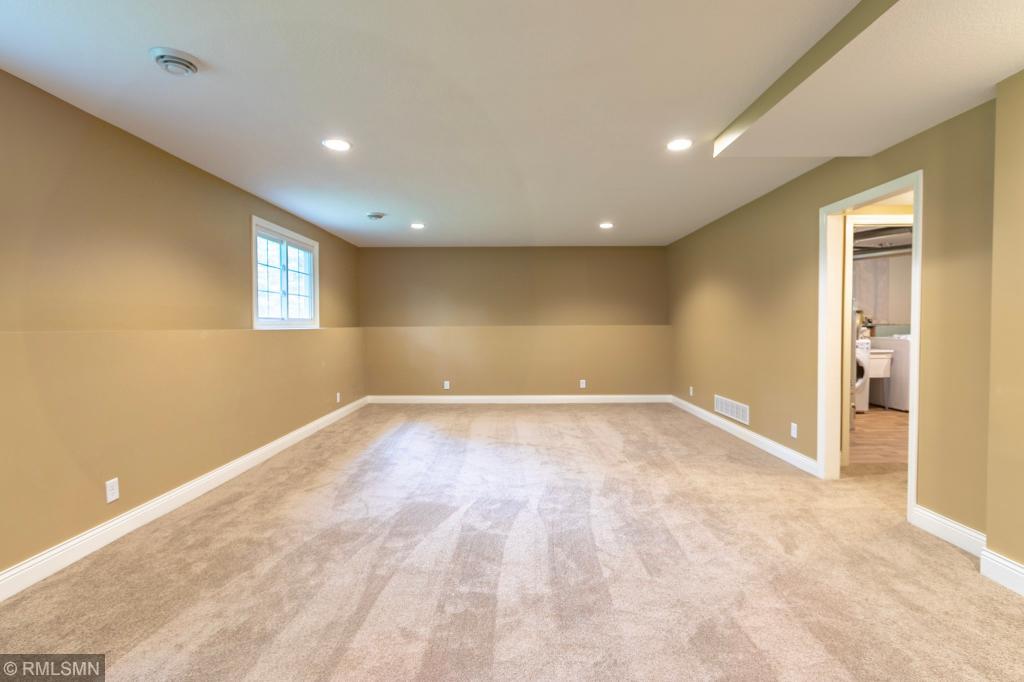 25005 Smithtown Road Shorewood, MN 55331 - Photo 19 of 27 Gallery Image 19