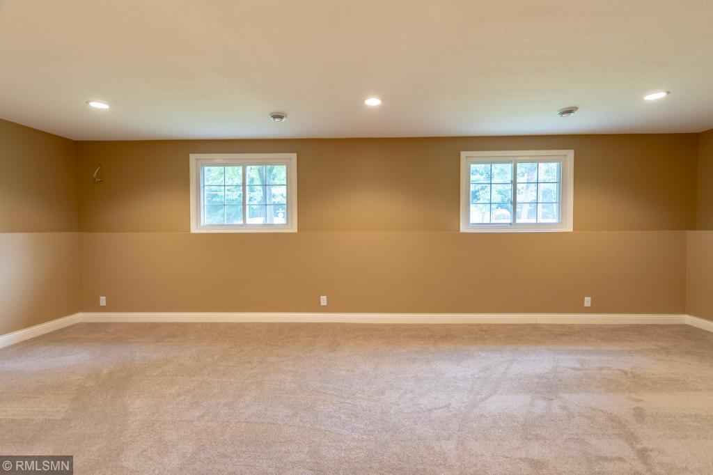25005 Smithtown Road Shorewood, MN 55331 - Photo 20 of 27 Gallery Image 20