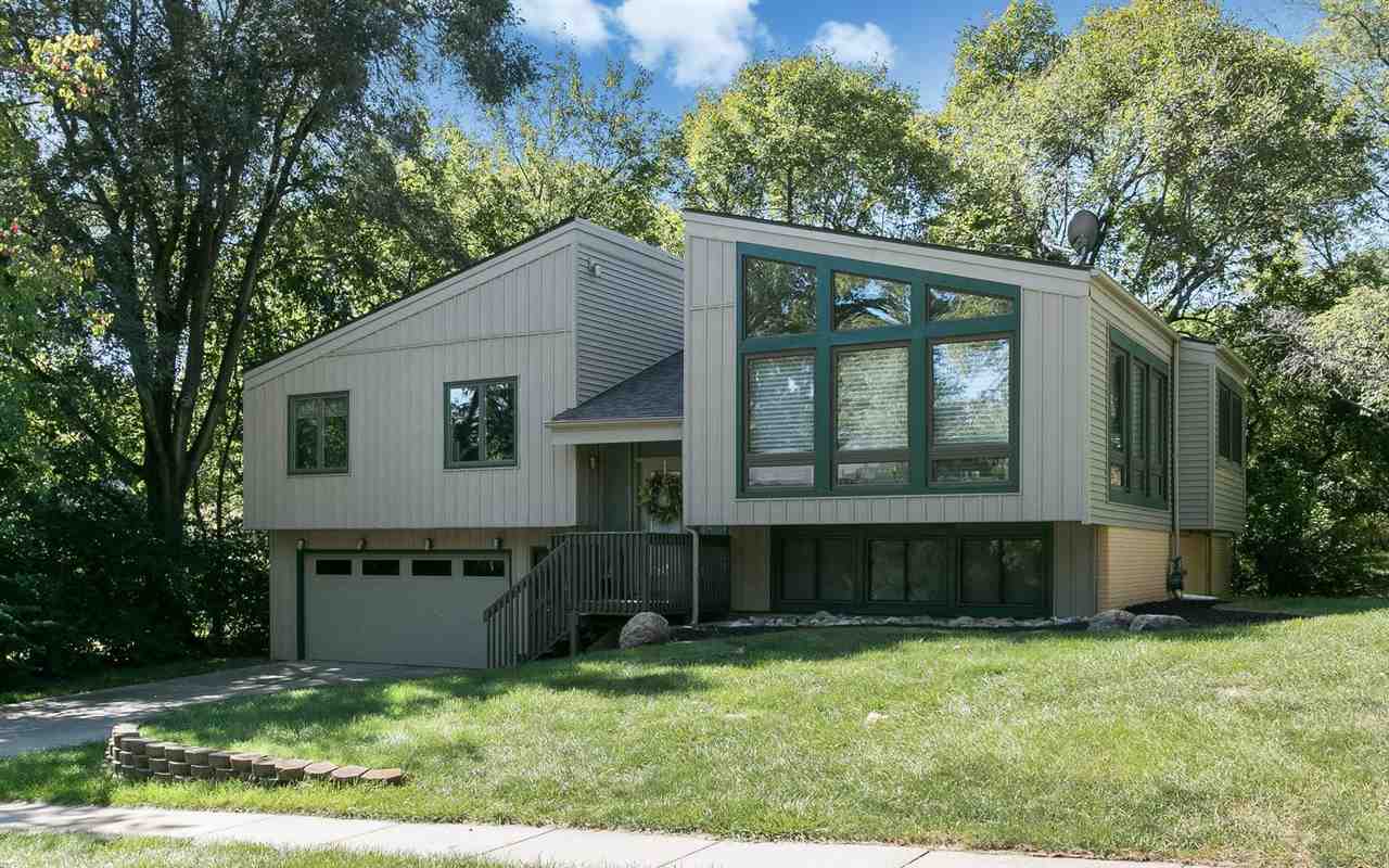 337 MacBride Road Iowa City, IA 52246 - Photo 1 of 25 Gallery Image 1