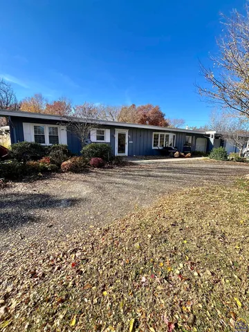 $334,500 | 2021 Morningside Drive, Emporia, KS 66801
