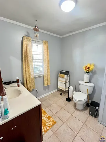 $334,500 | 2021 Morningside Drive, Emporia, KS 66801