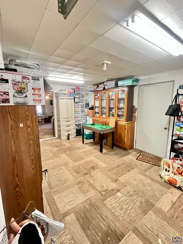 $334,500 | 2021 Morningside Drive, Emporia, KS 66801