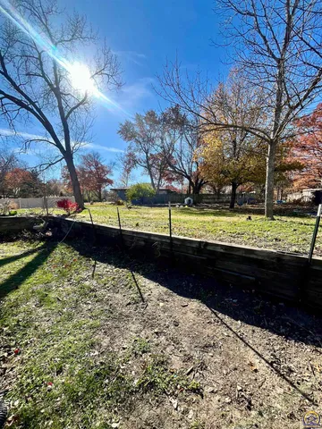 $334,500 | 2021 Morningside Drive, Emporia, KS 66801