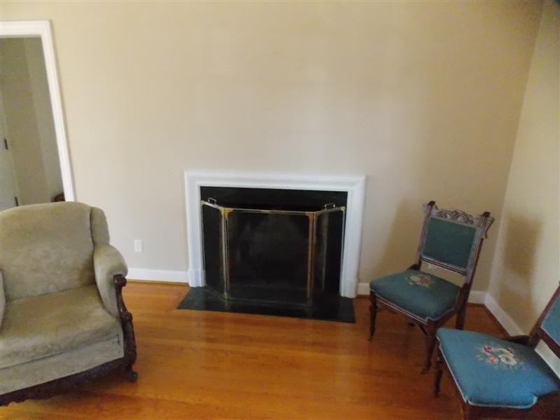 353 Walnut Road Salem, VA 24153 - Photo 4 of 13 LivingRoomFP