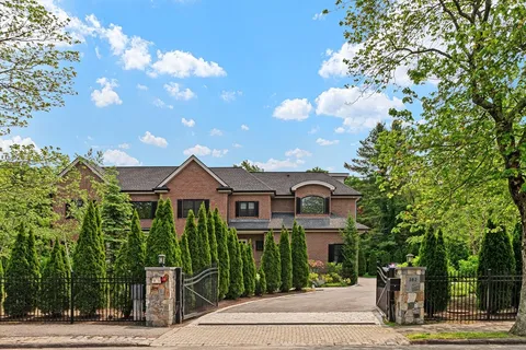 $5,995,000 | 382 Lee Street, Brookline, MA 02445