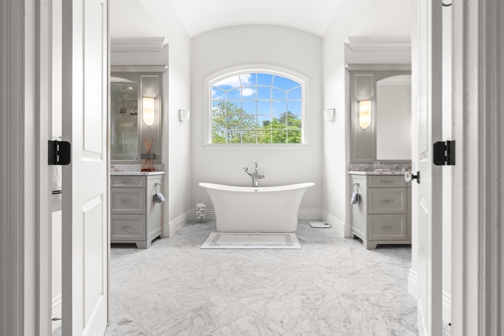 382 Lee Street Brookline, MA 02445 - Photo 26 of 38