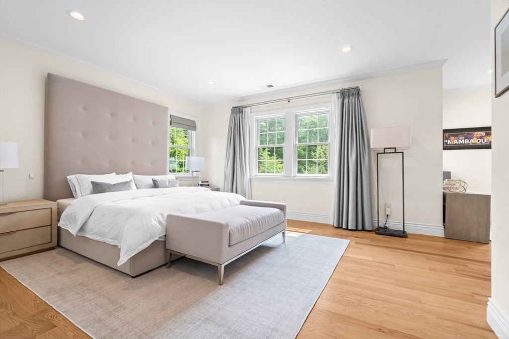 382 Lee Street Brookline, MA 02445 - Photo 29 of 38