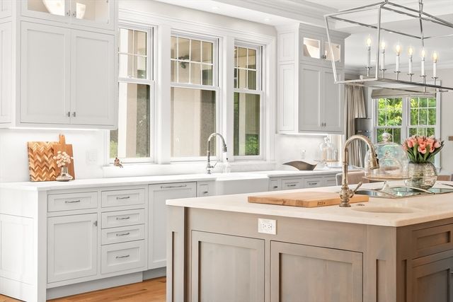 $5,995,000 | 382 Lee Street, Brookline, MA 02445