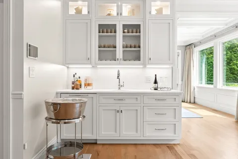 $5,995,000 | 382 Lee Street, Brookline, MA 02445