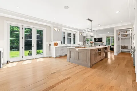 $5,995,000 | 382 Lee Street, Brookline, MA 02445