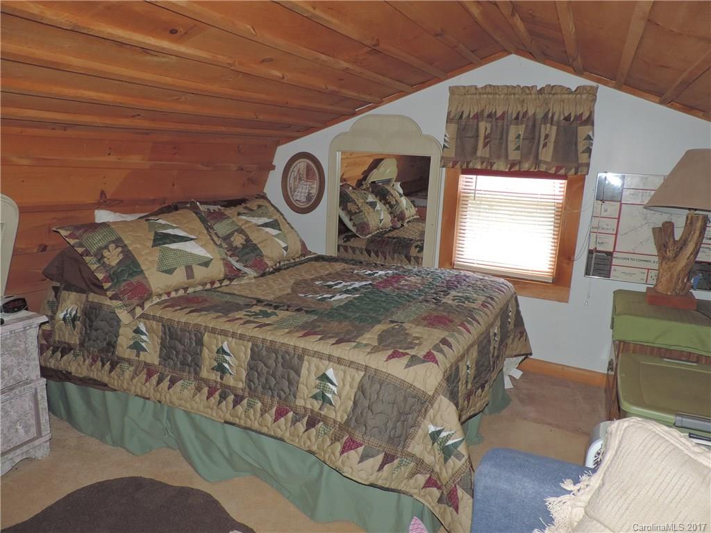 694 Whispering Winds Road Waynesville, NC 28785 - Photo 7 of 10 Gallery Image 7