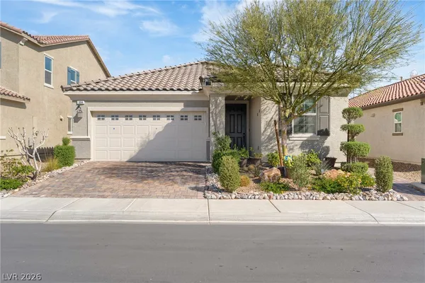 $430,000 | 984 Brilliant Meadow Avenue, North Las Vegas, NV 89086