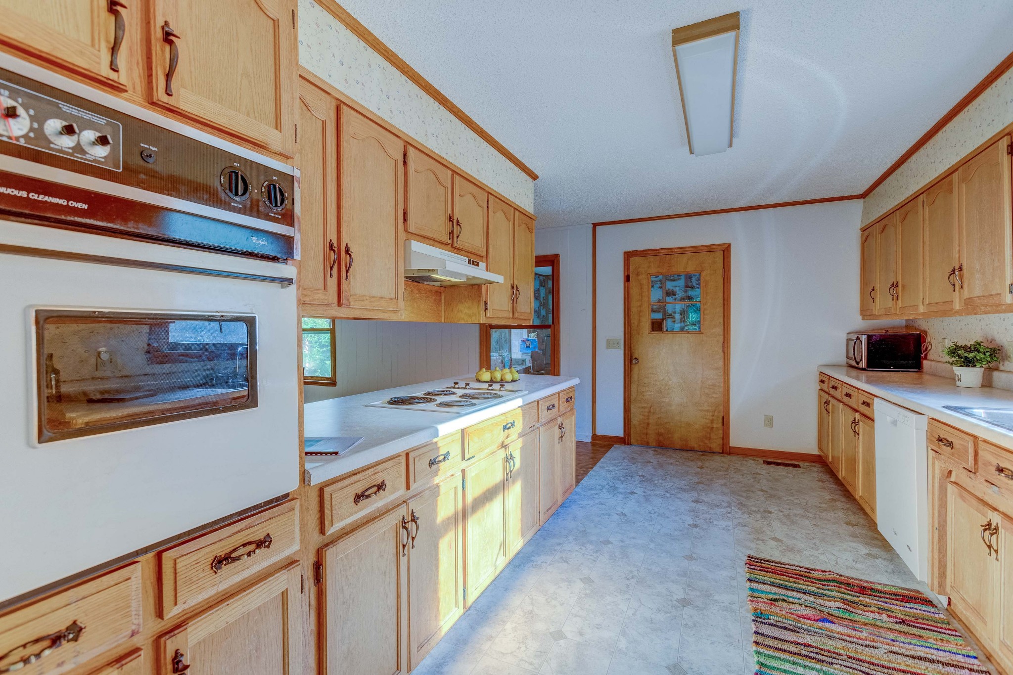 478 Brandon Road Manchester, TN 37355 - Photo 15 of 50 a kitchen with stainless steel appliances granite countertop a stove and a refrigerator