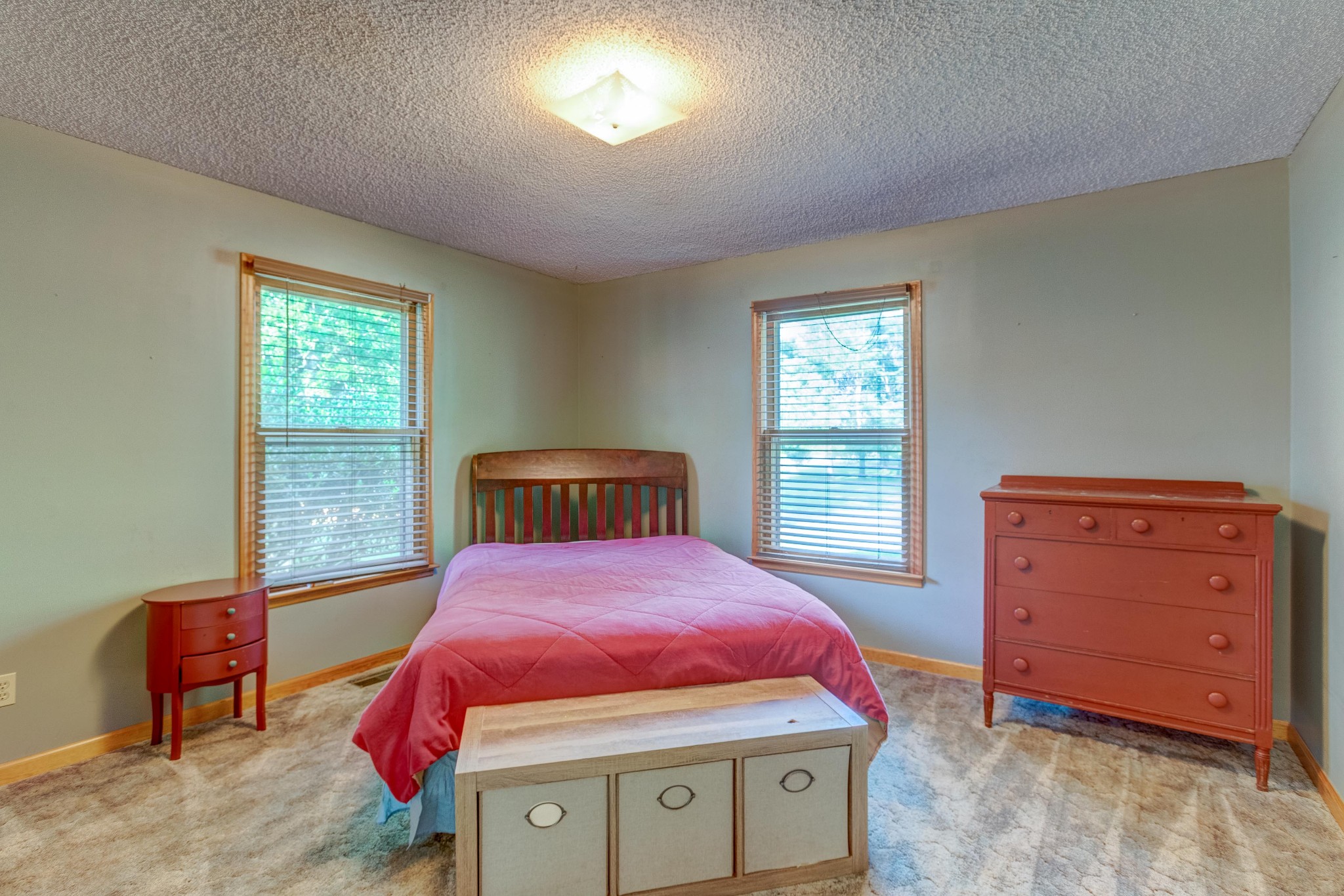 478 Brandon Road Manchester, TN 37355 - Photo 26 of 50 a bedroom with a bed and a dresser