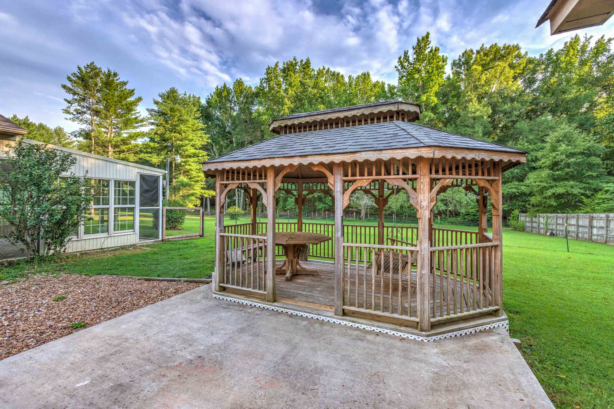 478 Brandon Road Manchester, TN 37355 - Photo 37 of 50 a view of a deck with a backyard