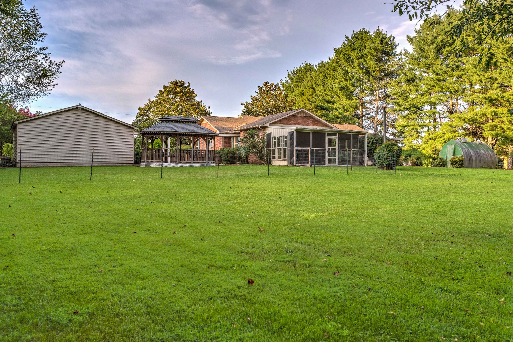 478 Brandon Road Manchester, TN 37355 - Photo 43 of 50 a front view of a house with a garden