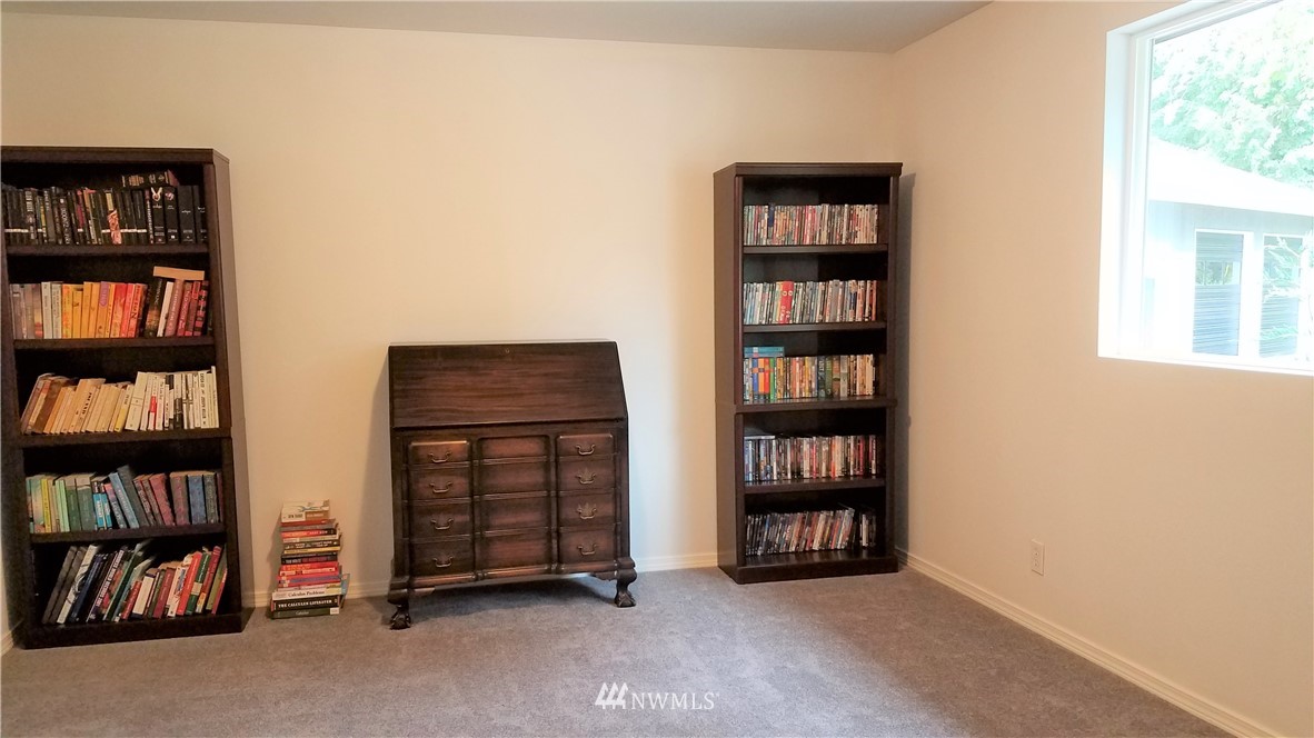 21601 Southeast Wax Road Maple Valley, WA 98038 - Photo 14 of 25