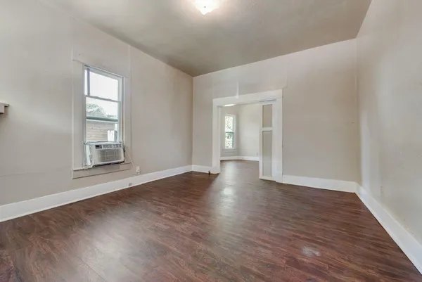 $1,200 | 1615 Alston Avenue, Unit B, Fort Worth, TX 76104
