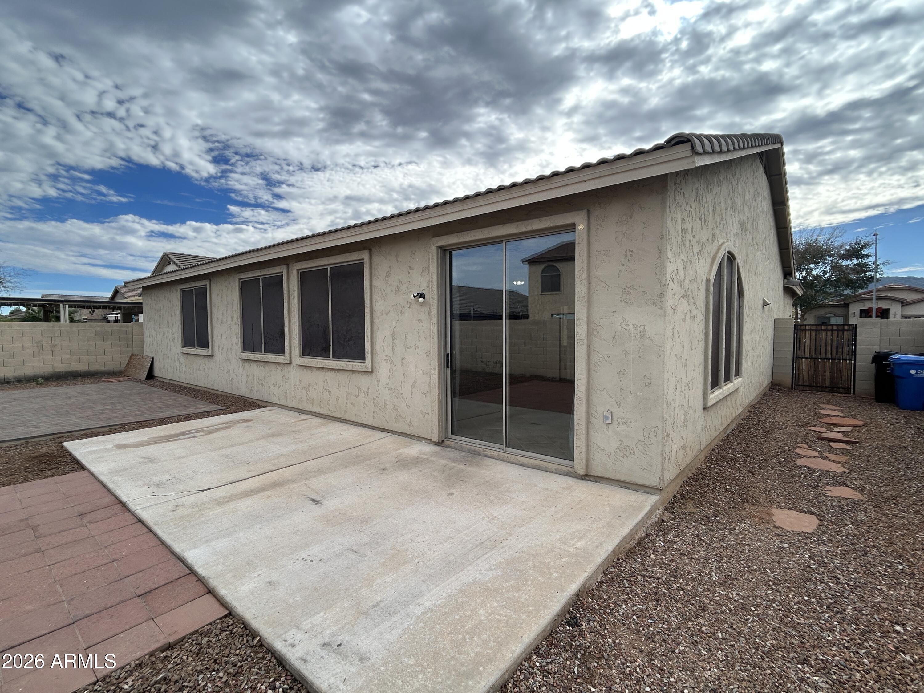 2202 West Carter Road Phoenix, AZ 85041 - Photo 20 of 20 a backyard of a house