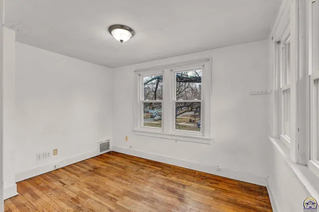 $135,000 | 1147 Southwest Webster Avenue, Topeka, KS 66604