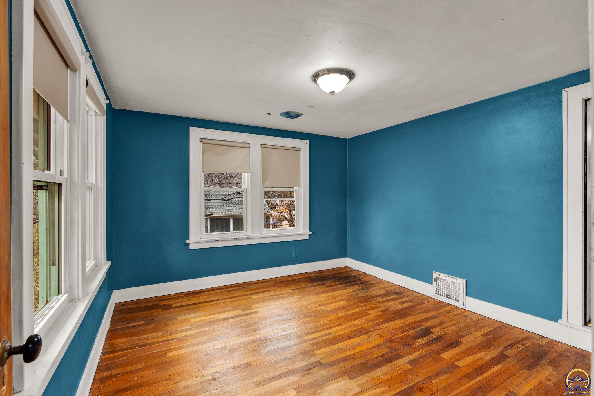 1147 Southwest Webster Avenue Topeka, KS 66604 - Photo 20 of 36