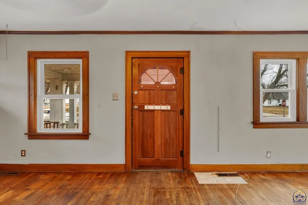 $125,000 | 1147 Southwest Webster Avenue, Topeka, KS 66604