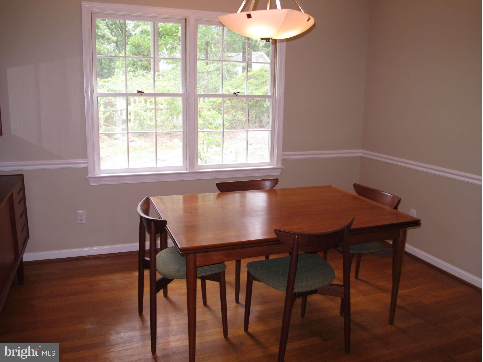 8215 Blairton Road Springfield, VA 22152 - Photo 14 of 30 Dining Room