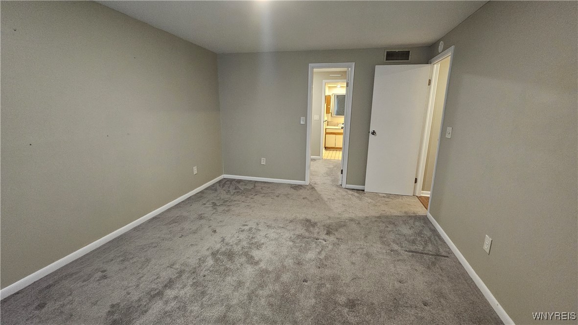 306 Sundown Trail, Unit 5C Amherst, NY 14221 - Photo 15 of 23 Primary Bedroom