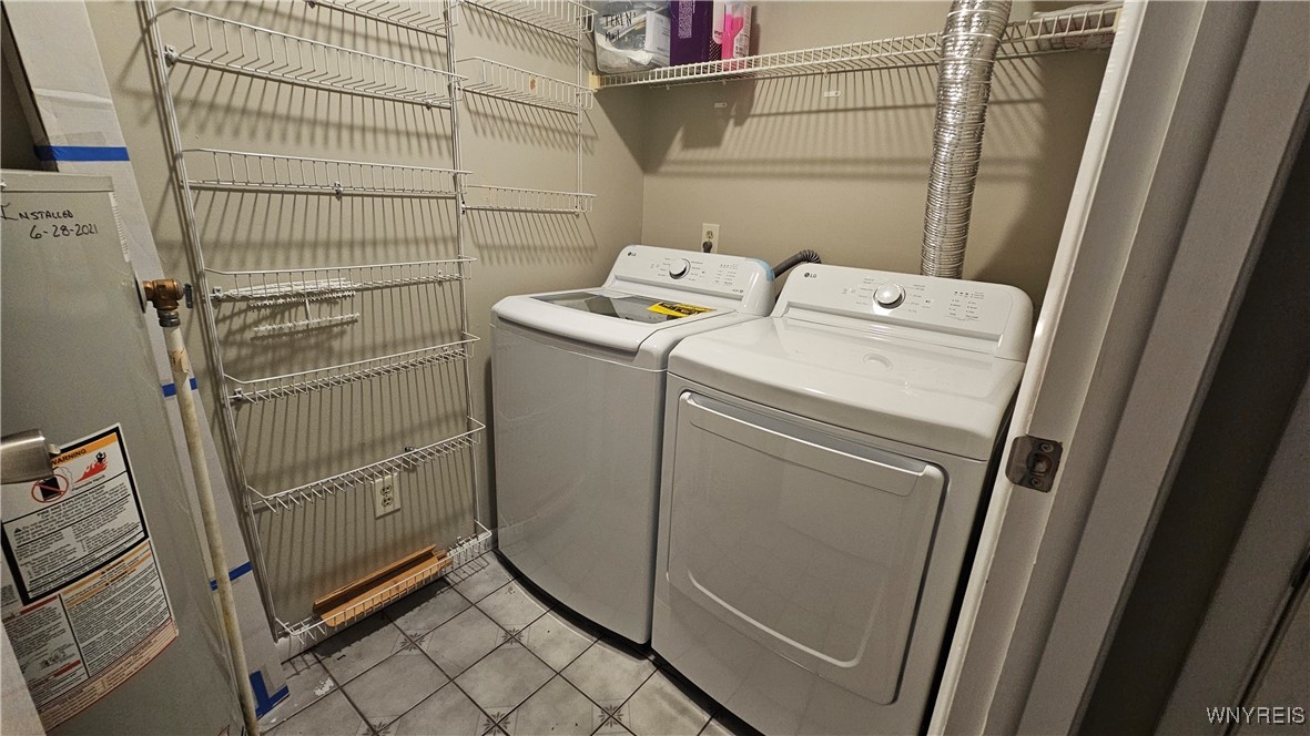 306 Sundown Trail, Unit 5C Amherst, NY 14221 - Photo 22 of 23 Laundry room/ Utility Room