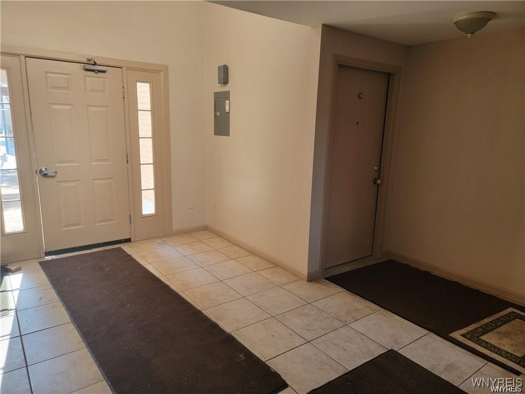 306 Sundown Trail, Unit 5C Amherst, NY 14221 - Photo 6 of 23 Main Entrance