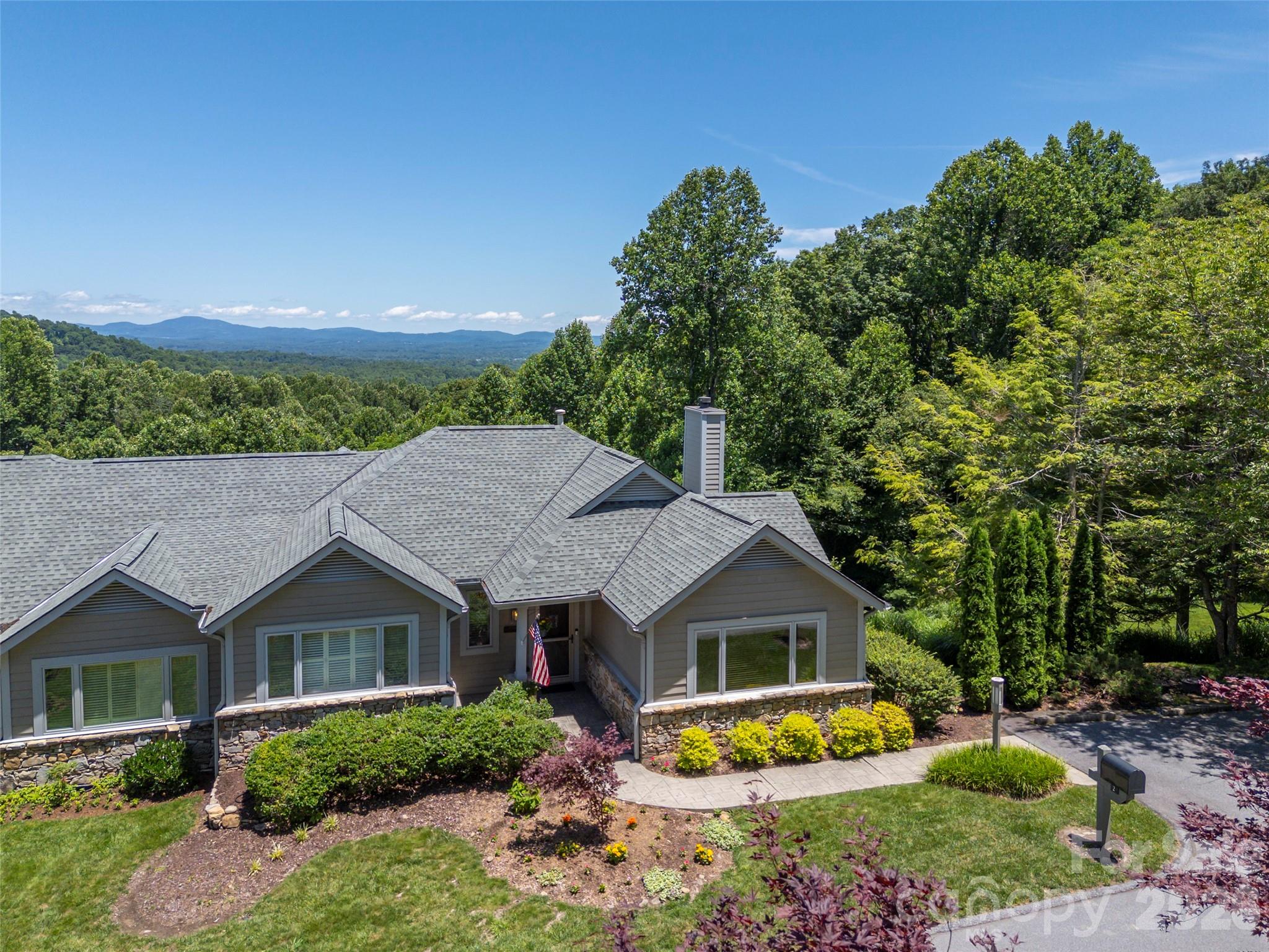 2 Meadow Ridge Lane Hendersonville, NC 28739 - Photo 4 of 48