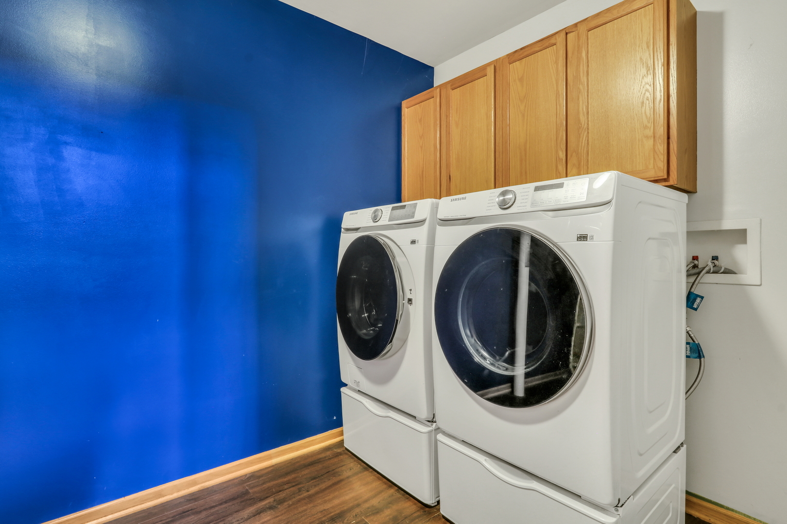 1491 Sedgewood Court Round Lake, IL 60073 - Photo 27 of 31 a utility room with dryer and washer