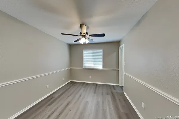 $2,200 | 11627 White Cross, San Antonio, TX 78253