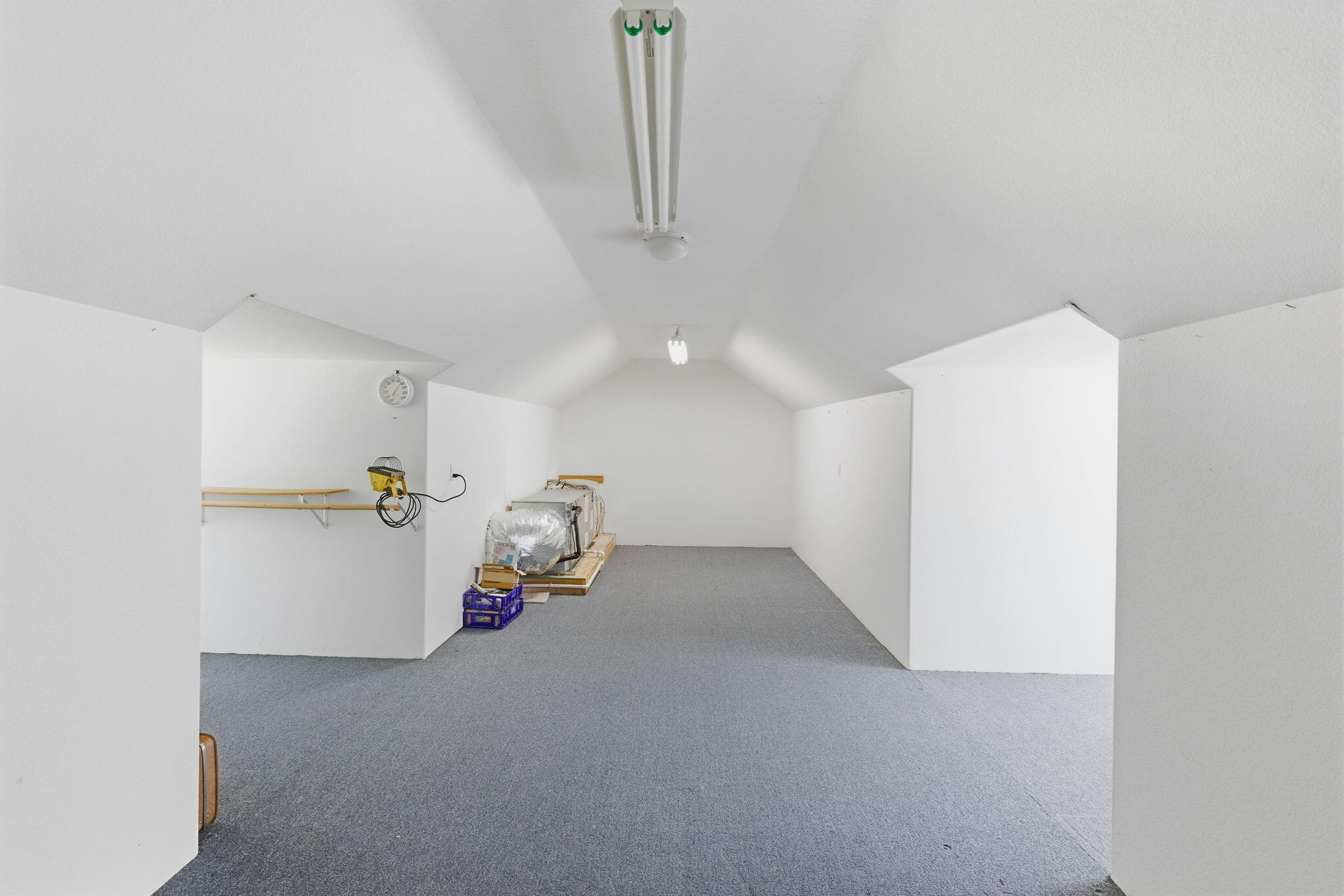 45 Marble Mountain Road Grants Pass, OR 97527 - Photo 29 of 40 Huge finished attic above garage. Could possibly be a vacation rental or ????