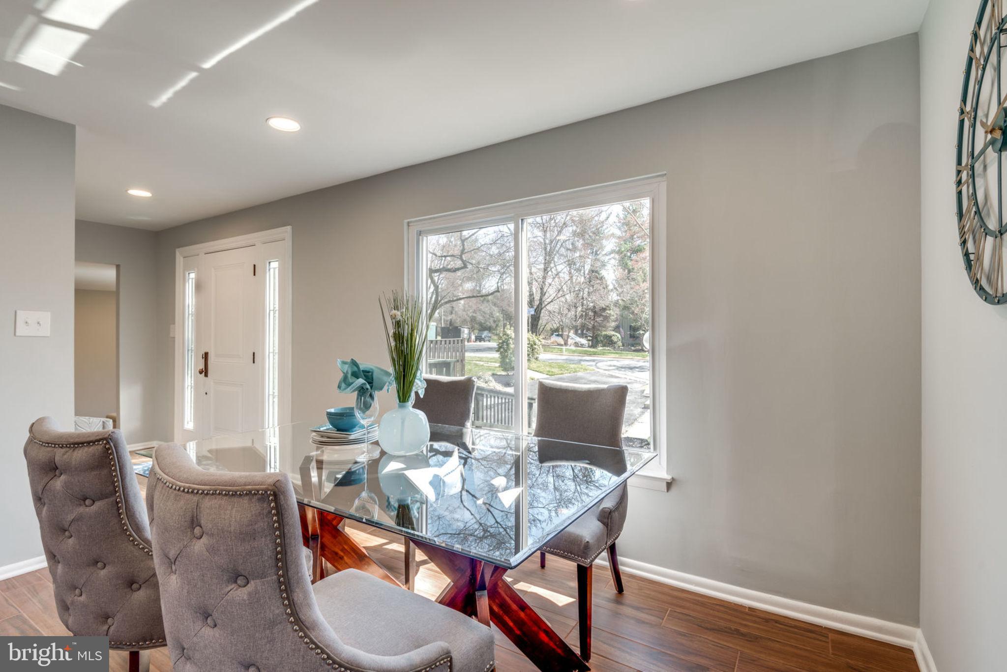 10902 Ambleside Court Reston, VA 20190 - Photo 13 of 79 A lot of day light