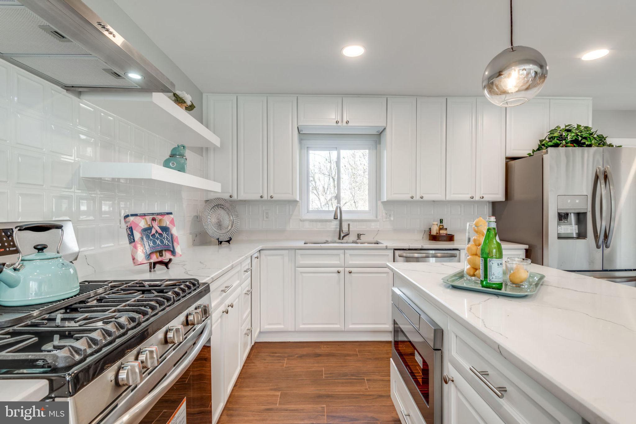 10902 Ambleside Court Reston, VA 20190 - Photo 2 of 79 New cabinet