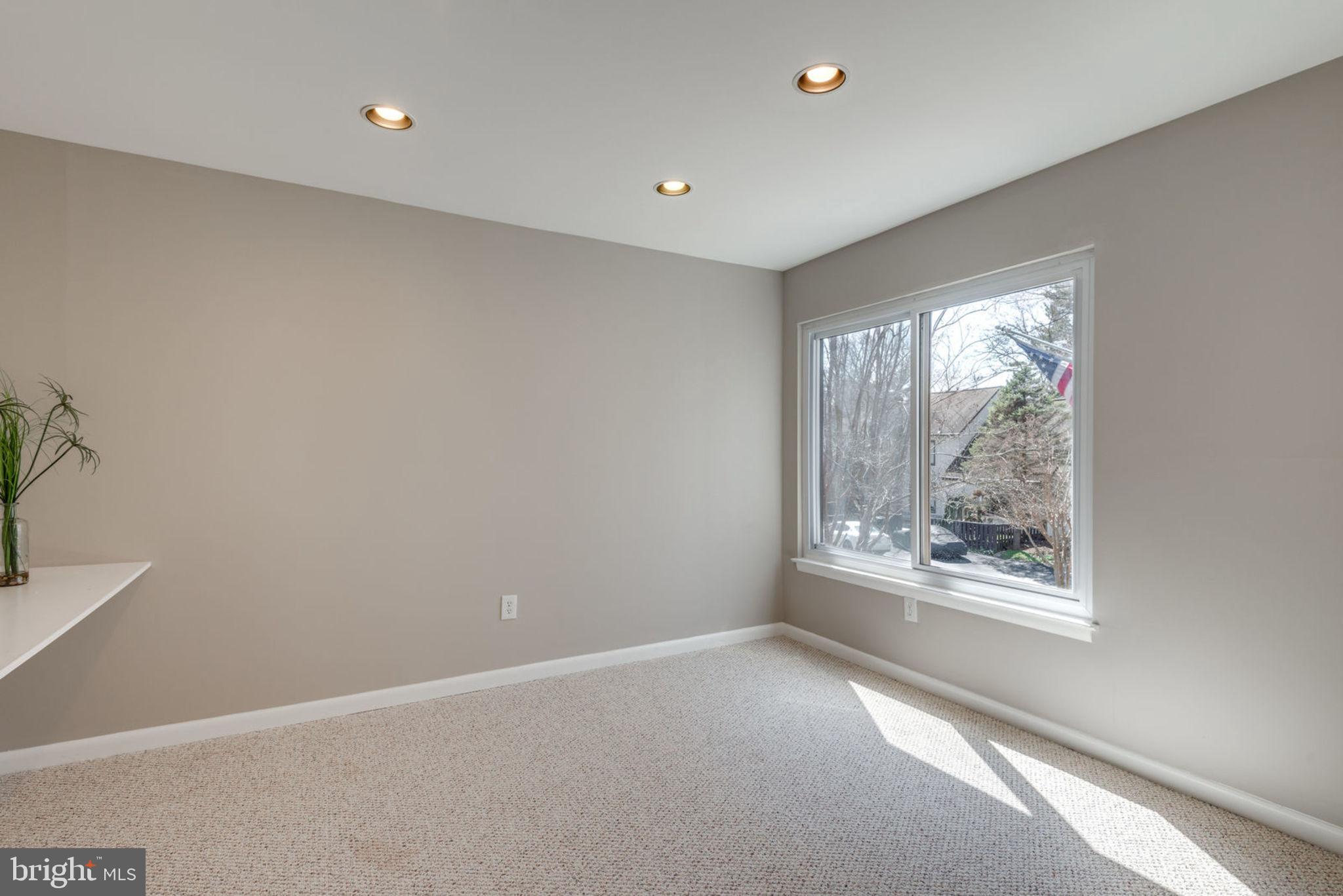 10902 Ambleside Court Reston, VA 20190 - Photo 39 of 79 Bedroom #3